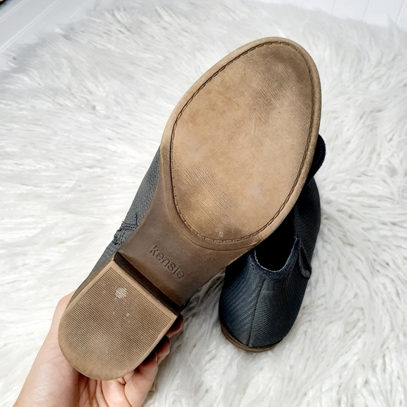 kensie Women's Gerona Ankle Boot E898 - Picture 11 of 11